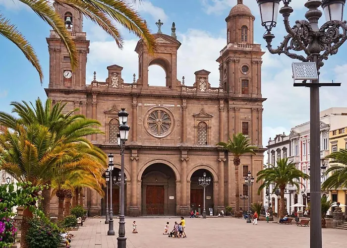 Dona Rose Surf Hostel Las Palmas / Gran Canaria